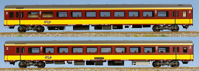 Set of 2 Passenger cars (set 2)<br /><a href='images/pictures/LS_Models/44075.jpg' target='_blank'>Full size image</a>